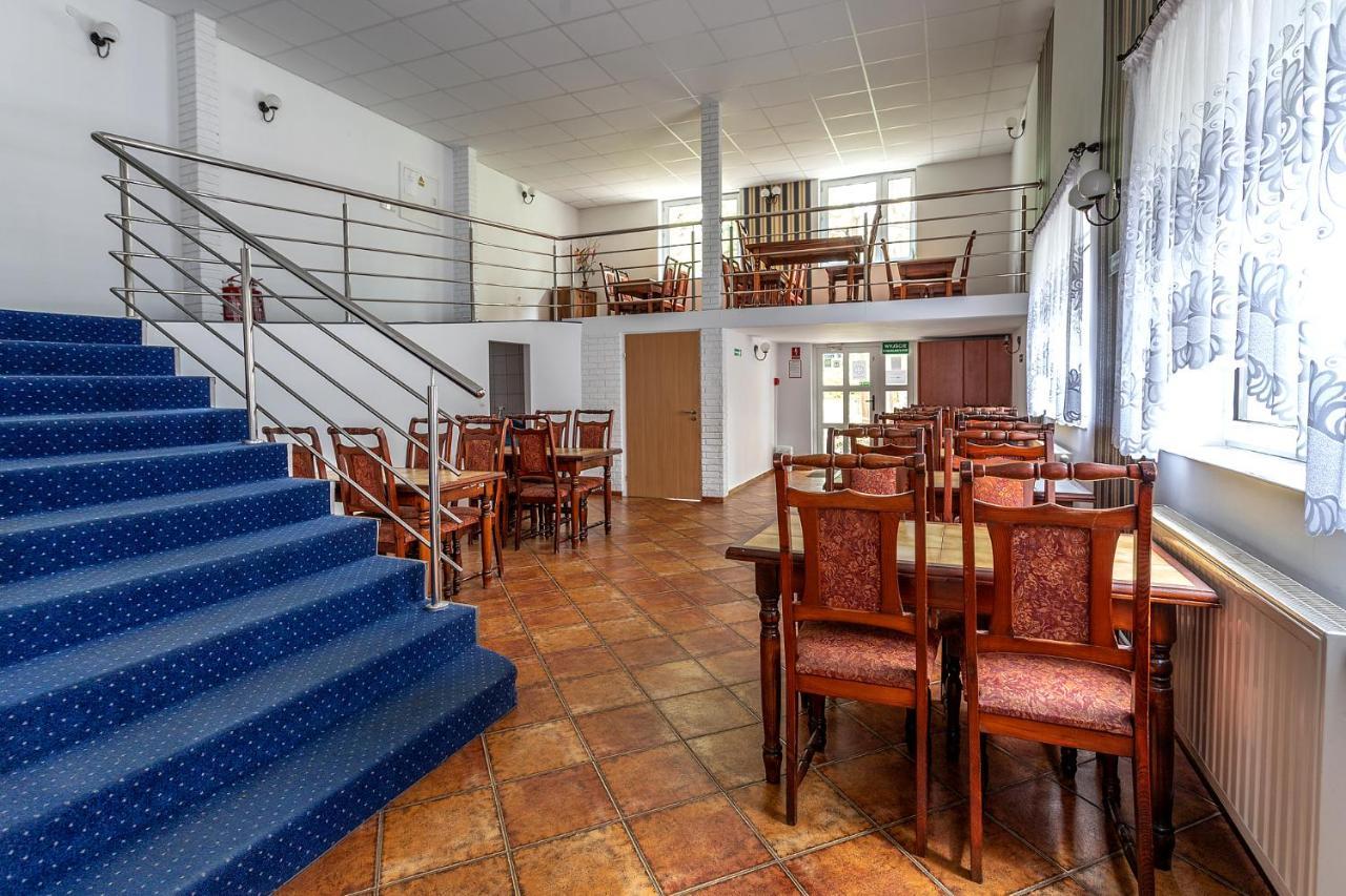 Hotel Zamek ギジツコ エクステリア 写真
